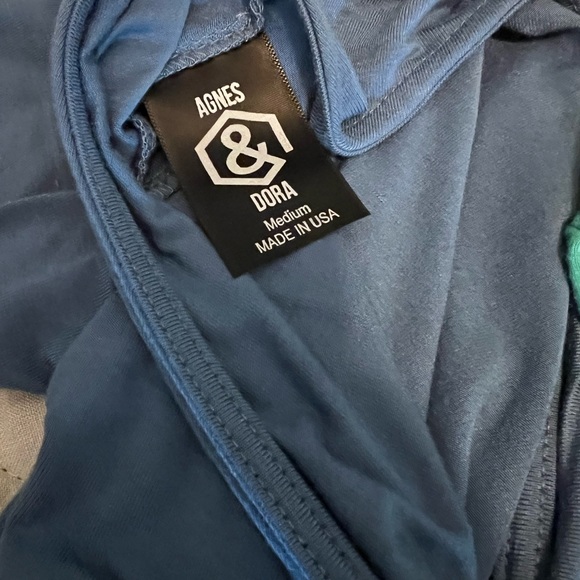 AGNES & DORA WRAP TOP/SWEATER, elbow length, VERSATILE WEARING - Picture 2 of 2